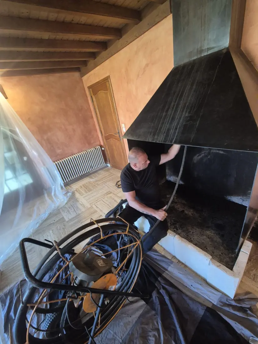 Ramoneur conduit terre cuite brique Villeneuve d'Ascq - Expert traditionnel Nord France